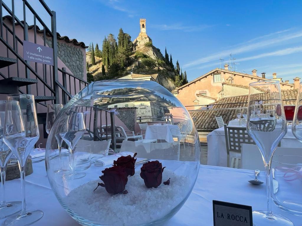 Albergo La Rocca 布里西盖拉 外观 照片